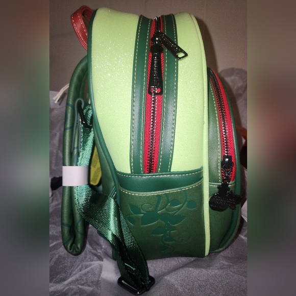 Brand New! Loungefly Poison Ivy Glow in the Dark Mini Backpack + Wallet 💚 - Picture 7 of 13